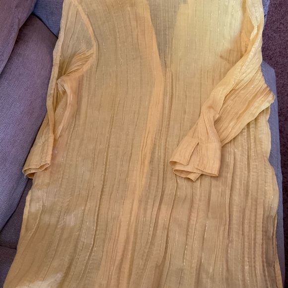 Vintage Ladies Shirt Overblouse, sheer, bright yellow with metallic thread - Picture 6 of 6